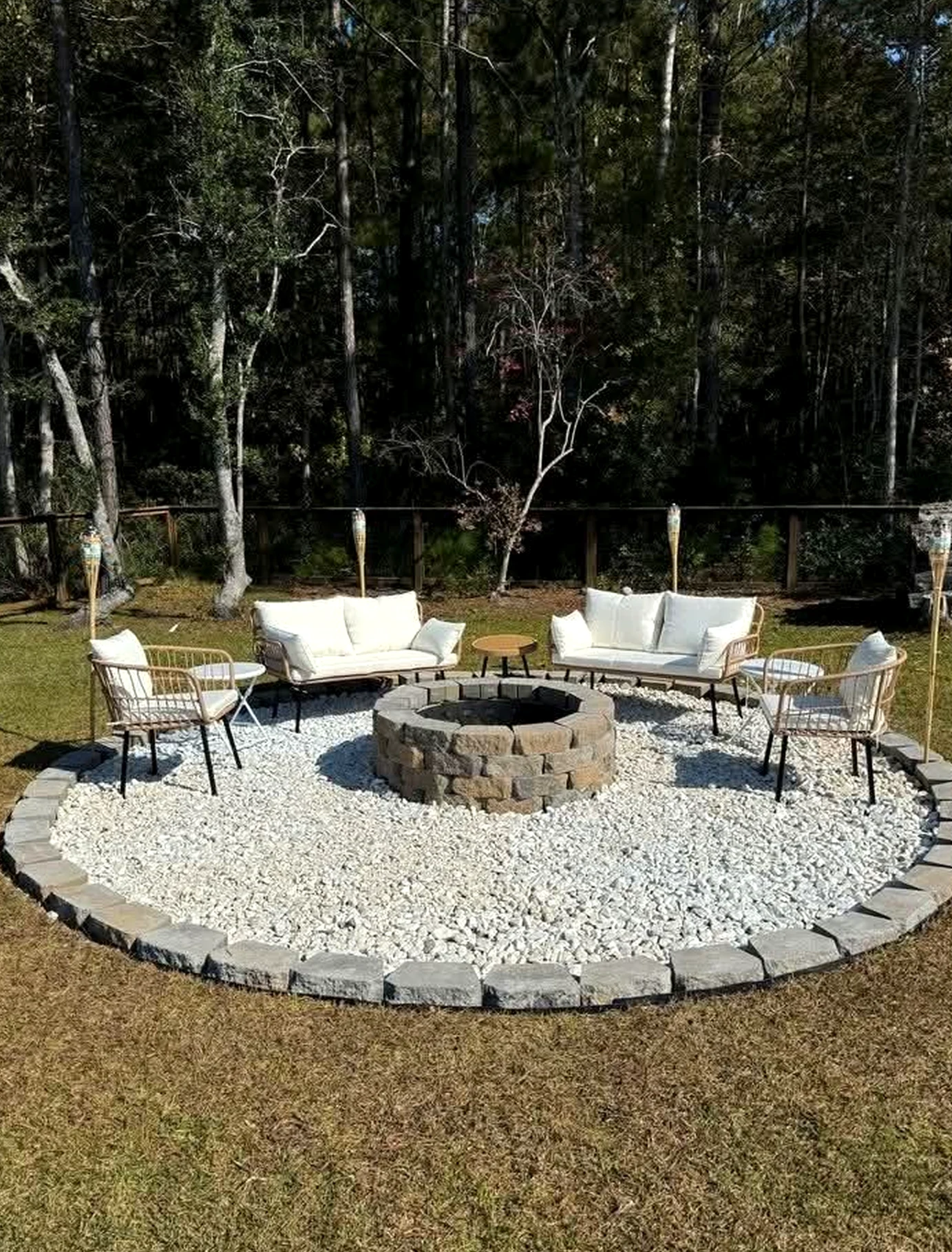 Elegant dining setup supports the backdrop through light, leaving the space feeling personal and relaxed.