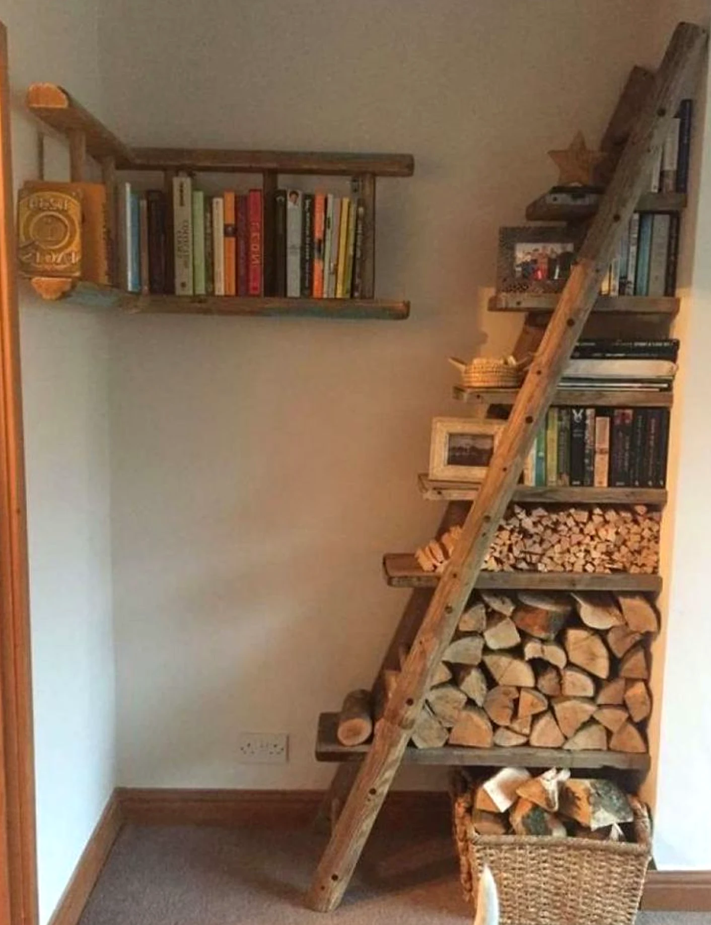 Compact kitchen nook draws attention to rhythm while the table stays quietly finished.