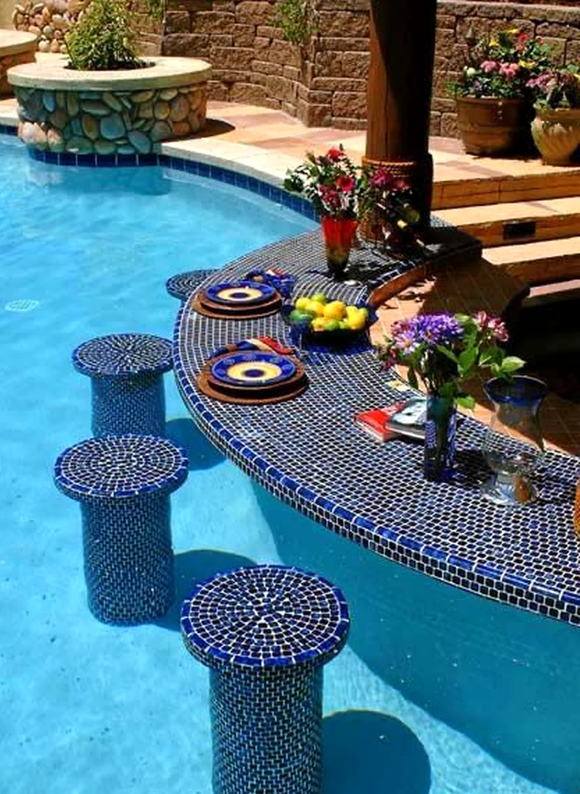 Leafy breakfast table brings a useful note of rhythm, making the composition feel bright but not busy.