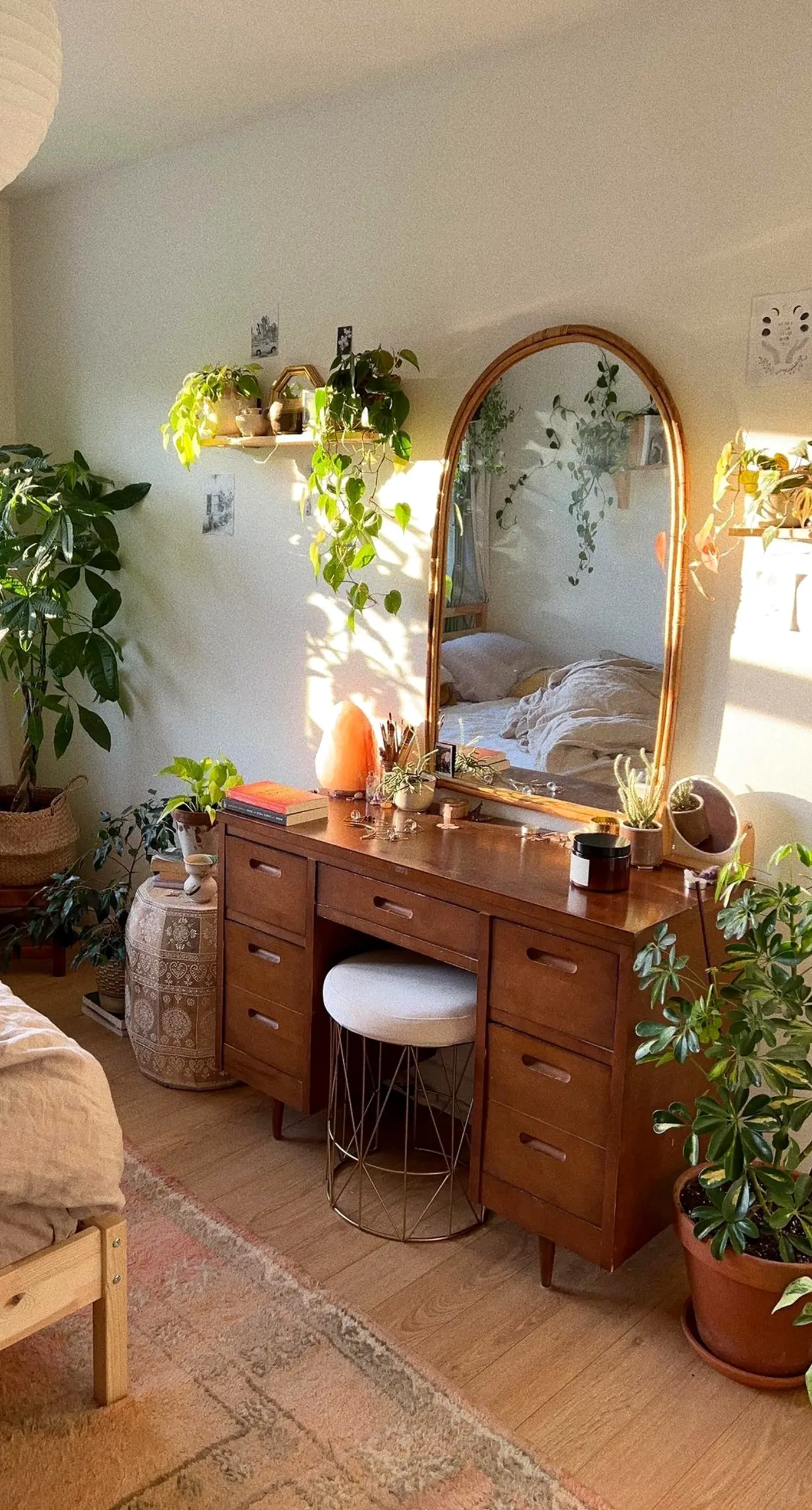 Inviting reading corner brings detail to the view, creating a mood that feels easy to enjoy.